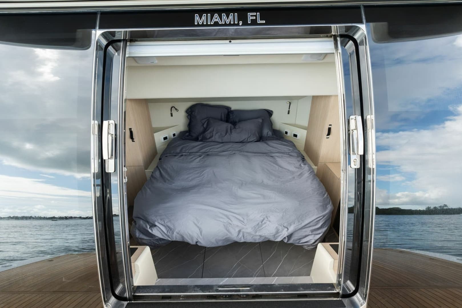 2023 Absolute Navetta 64