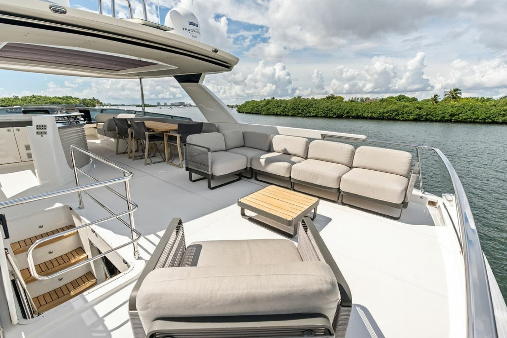 2023 Absolute Navetta 64