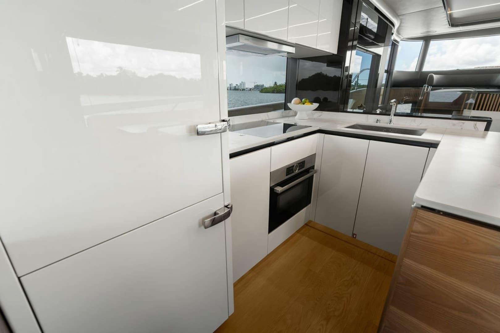 2023 Absolute Navetta 64