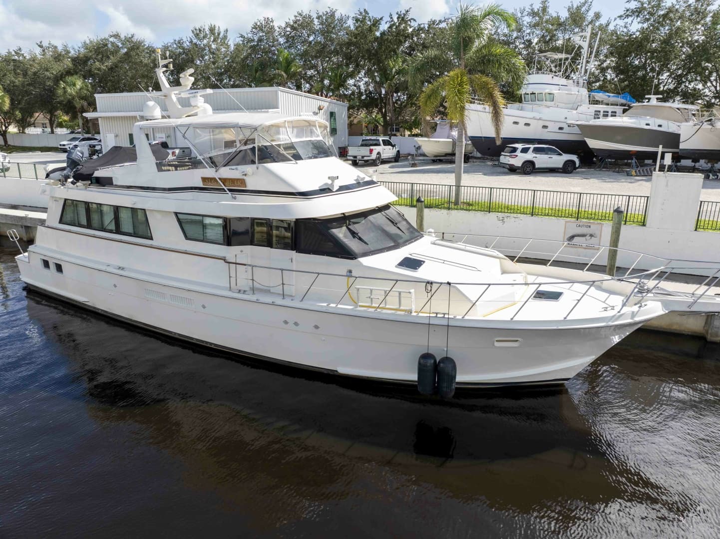 1991 Hatteras 70 Cockpit Motor Yacht