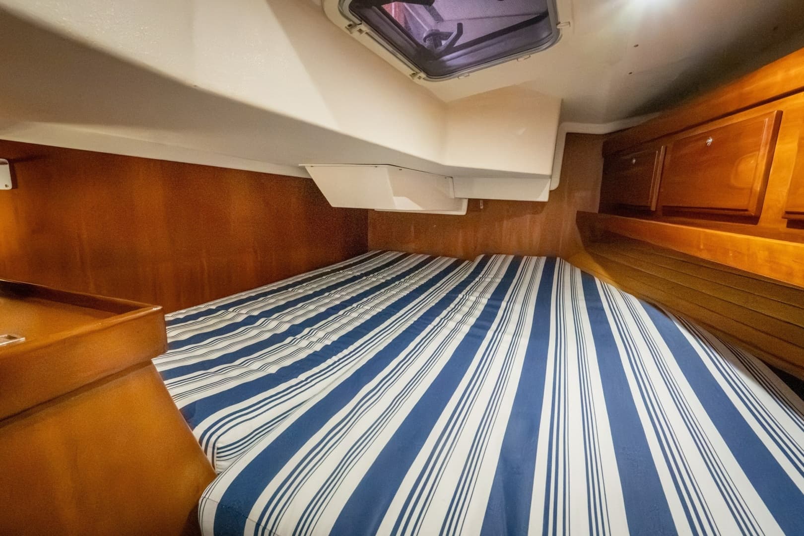 2005 Sabre 426