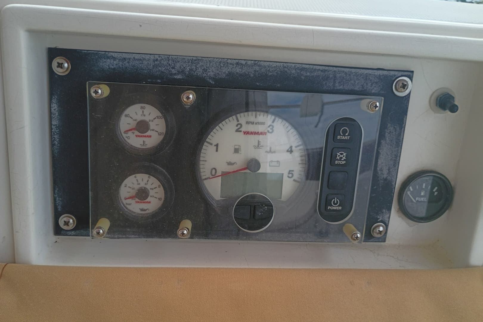 2005 Sabre 426