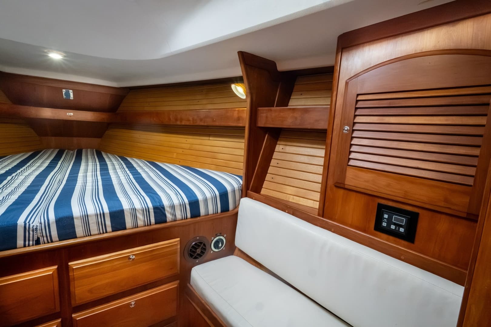 2005 Sabre 426