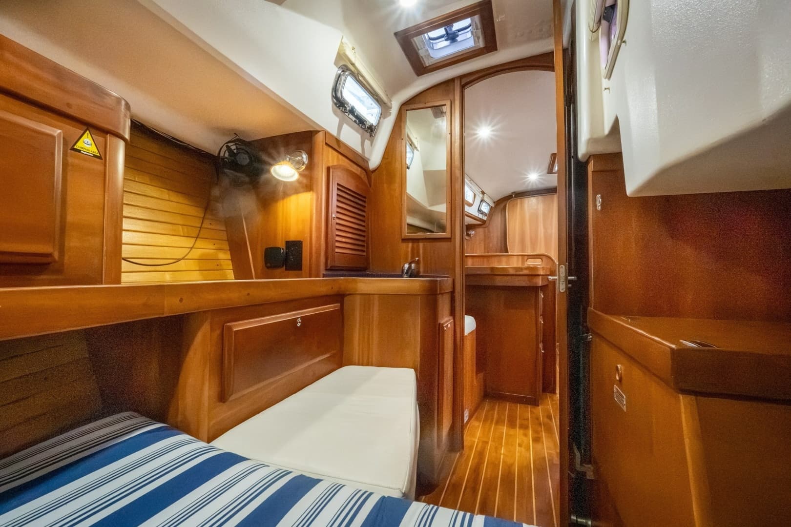 2005 Sabre 426