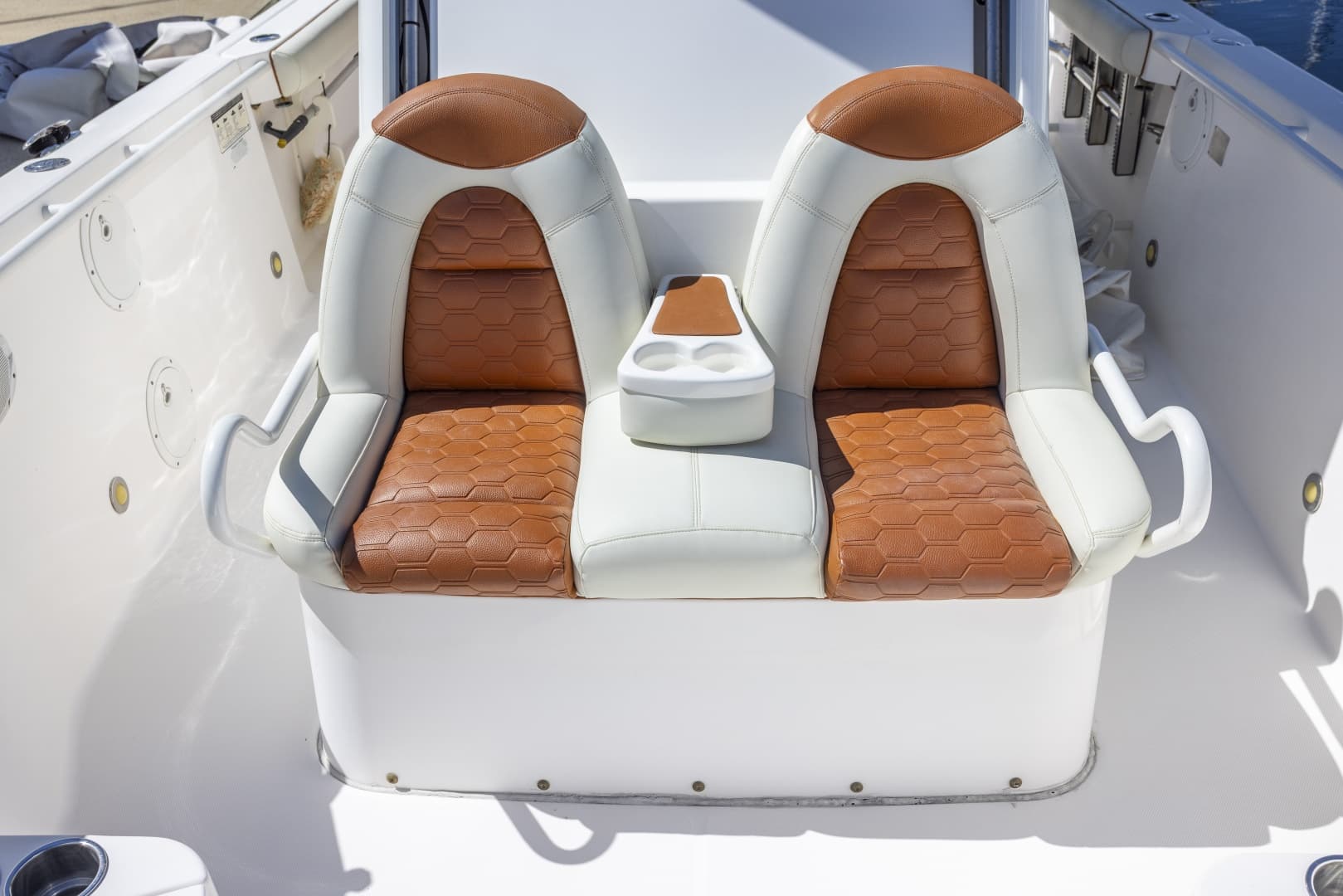 2012 Everglades 295 CENTER CONSOLE