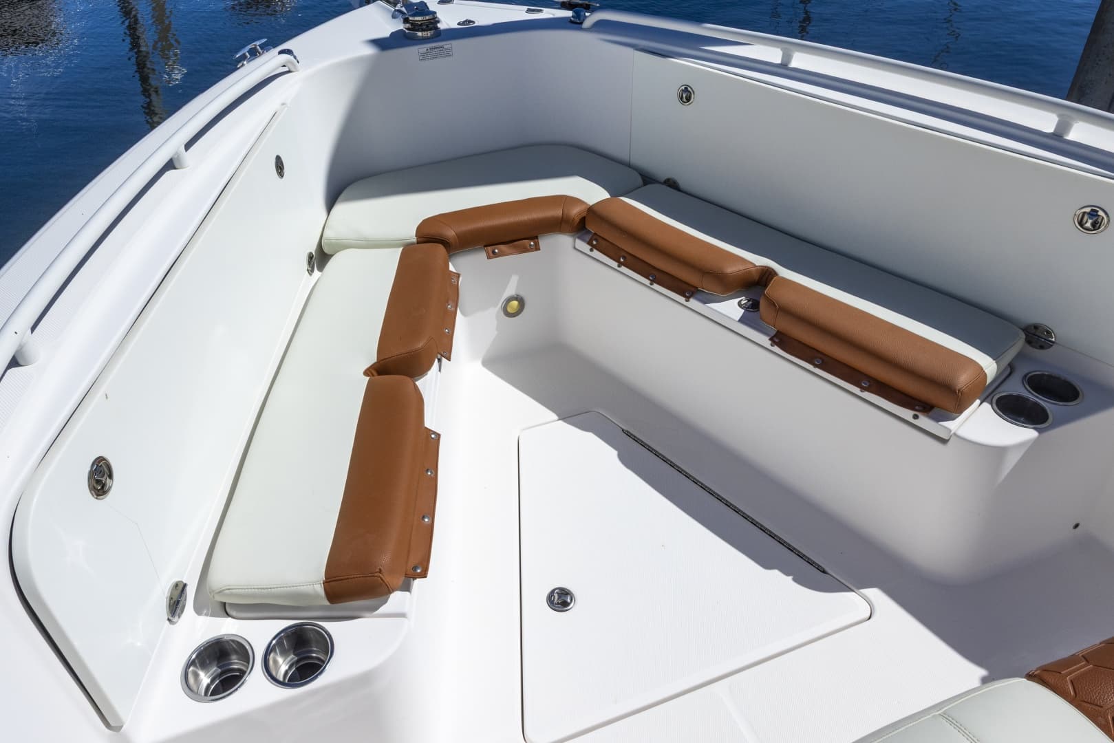 2012 Everglades 295 CENTER CONSOLE