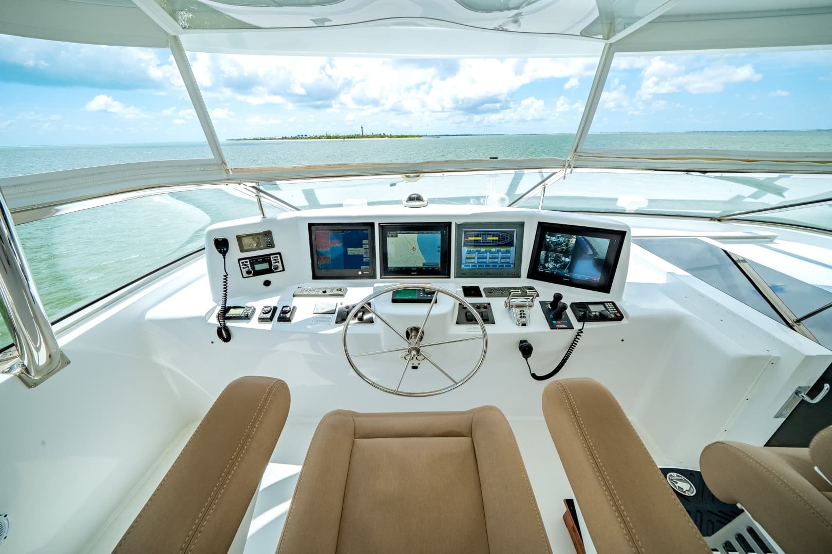 2008 Hatteras 