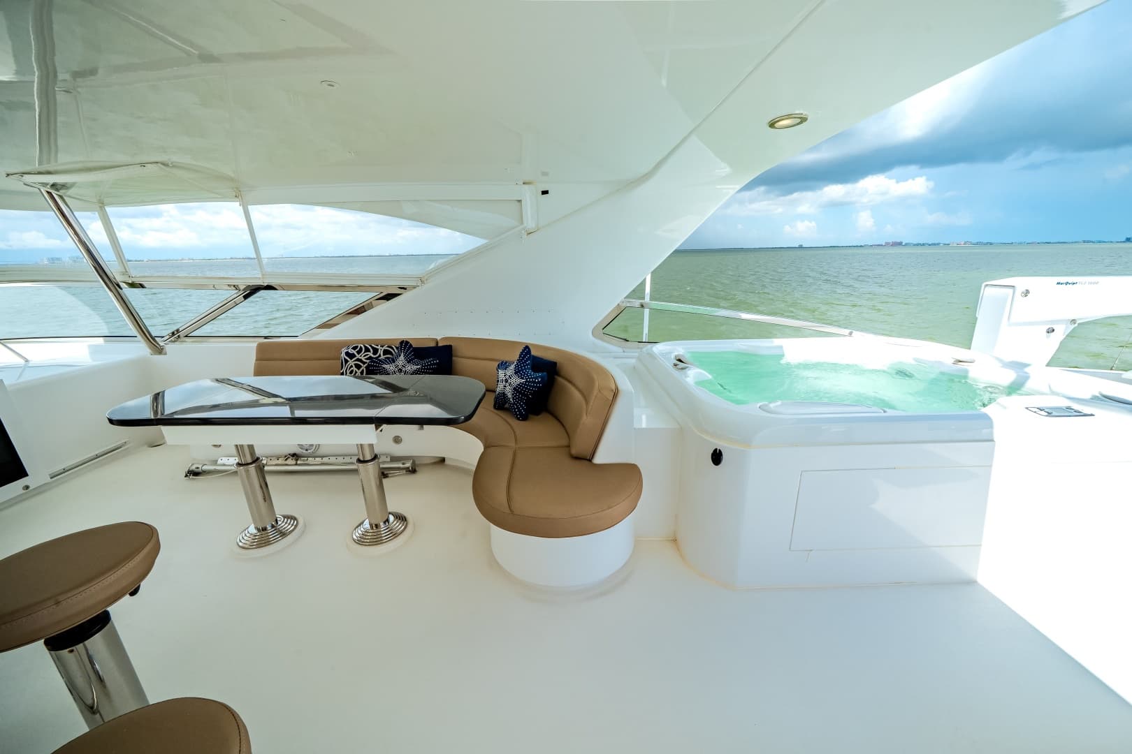 2008 Hatteras 