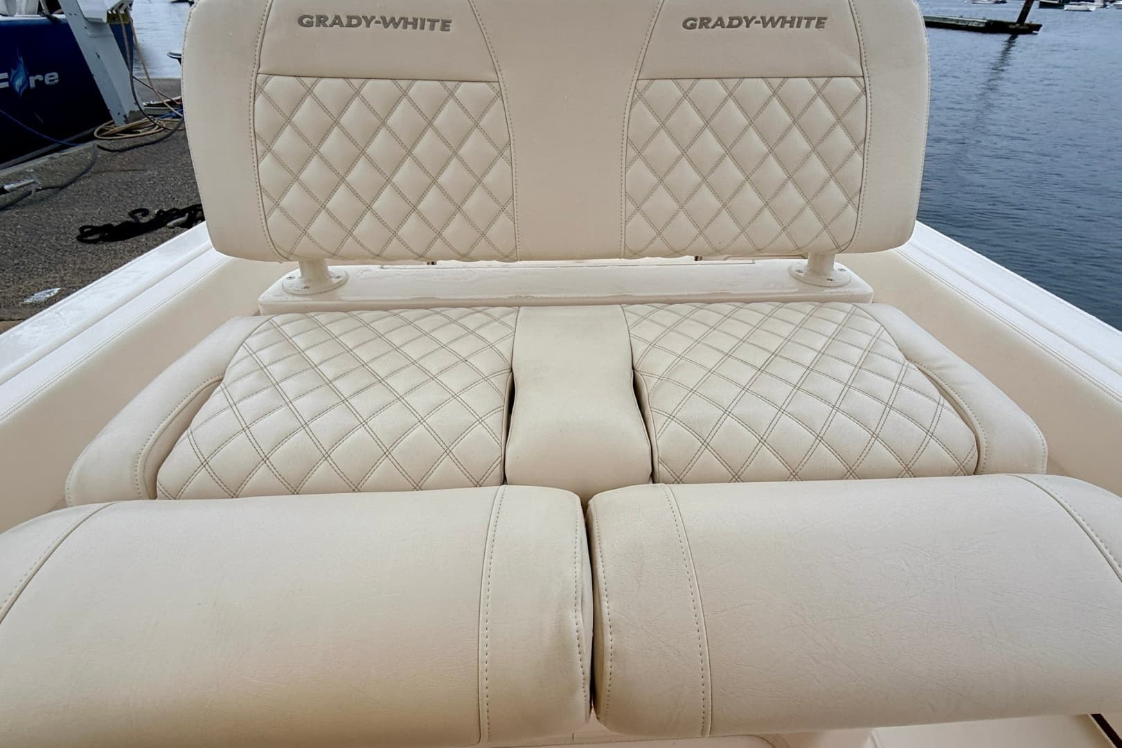2025 Grady-White Fisherman 257