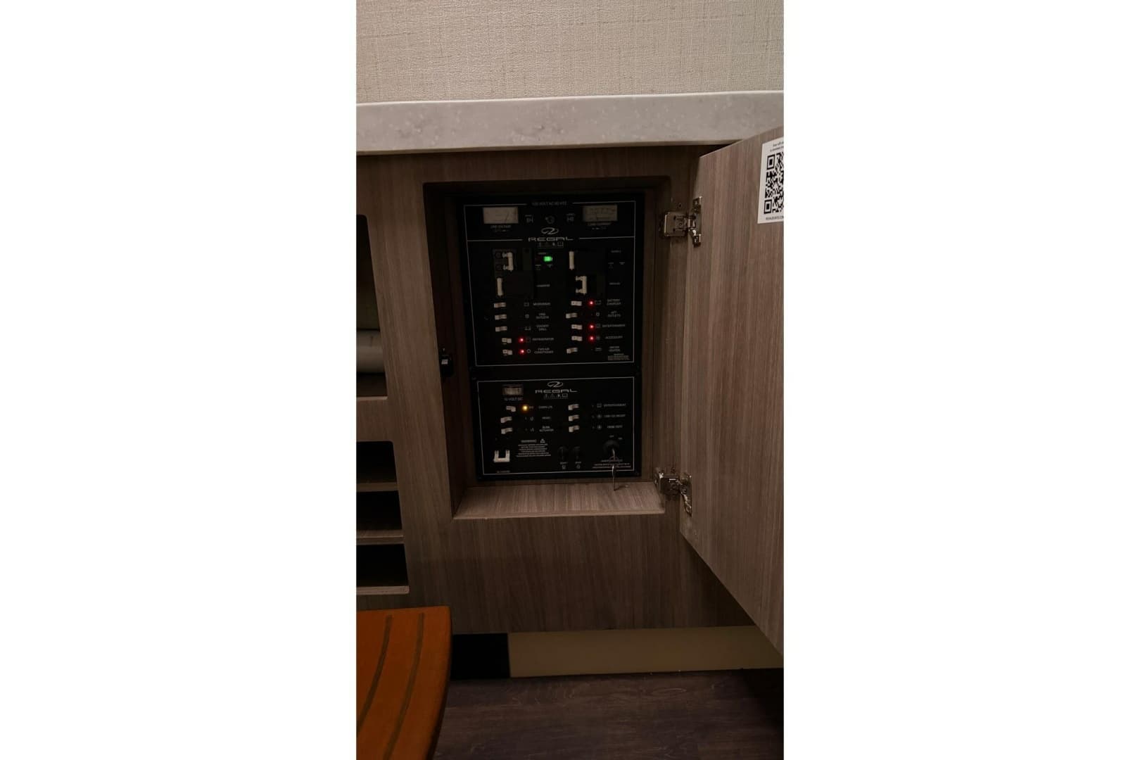 2020 Regal 38 SAV