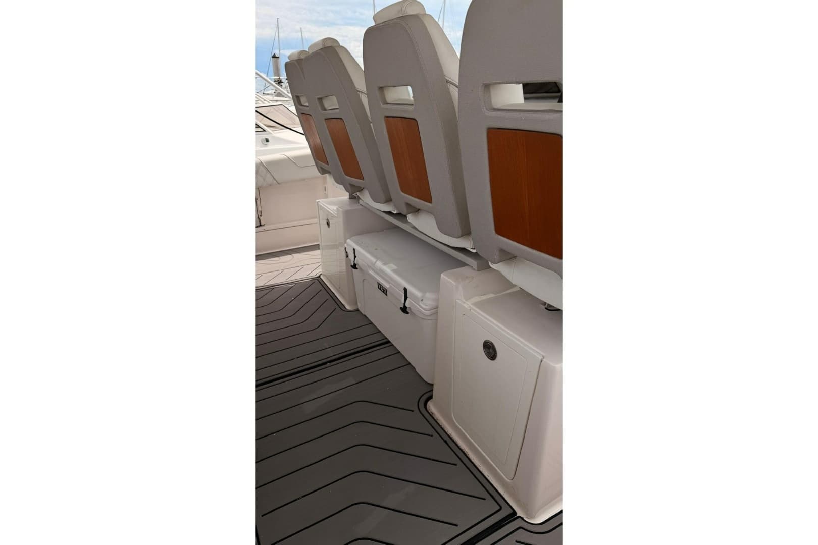 2020 Regal 38 SAV