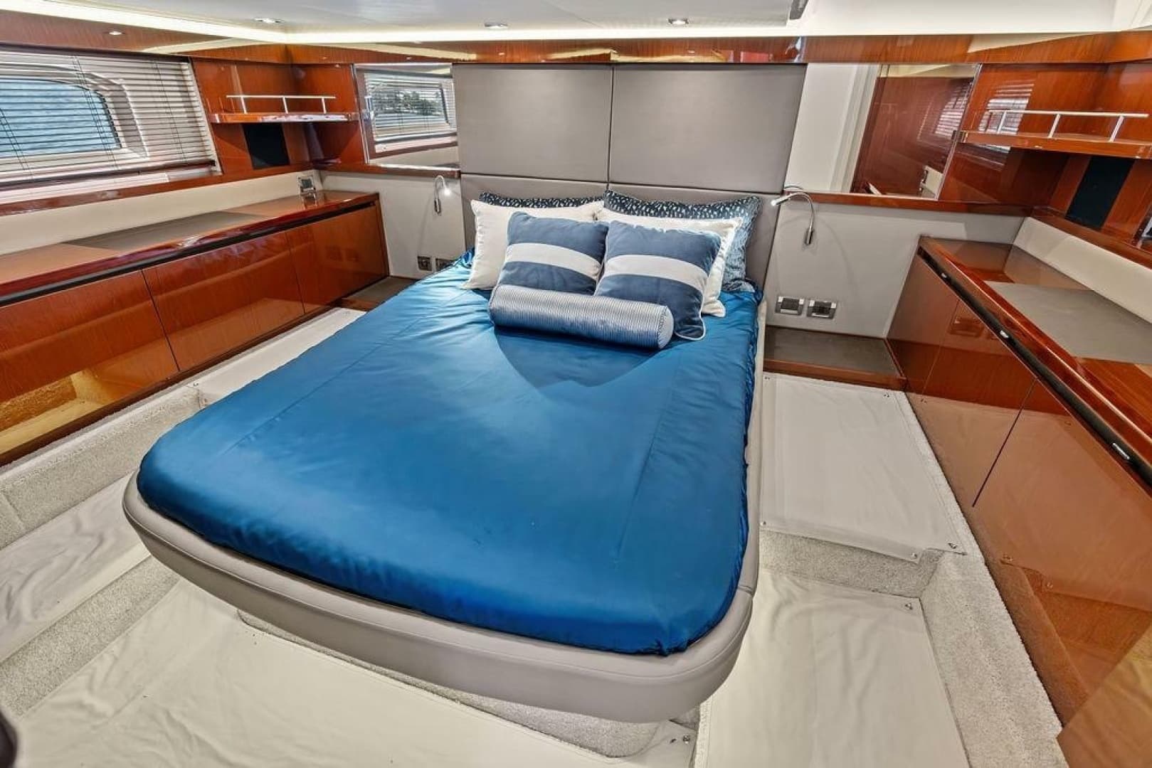 2018 Sea Ray Fly 460