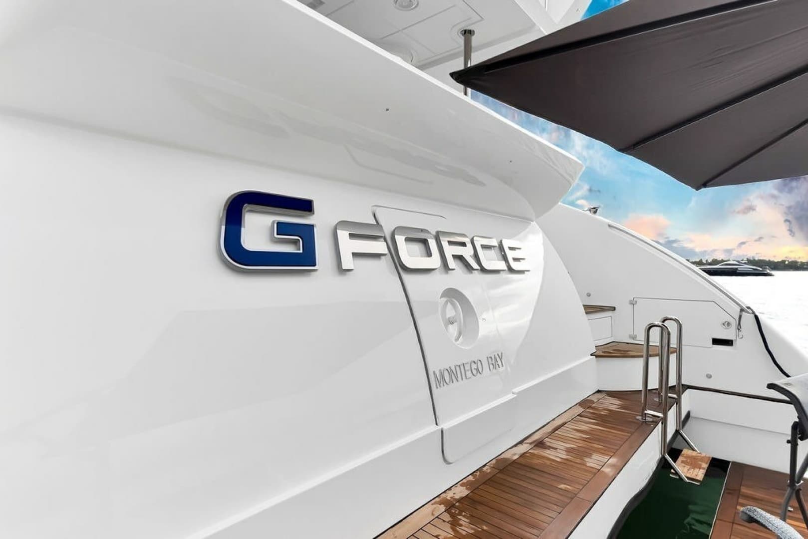 2017 Azimut 84