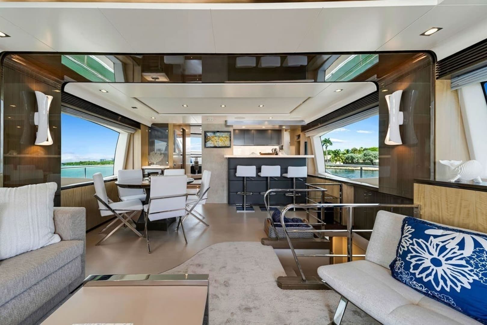 2017 Azimut 84