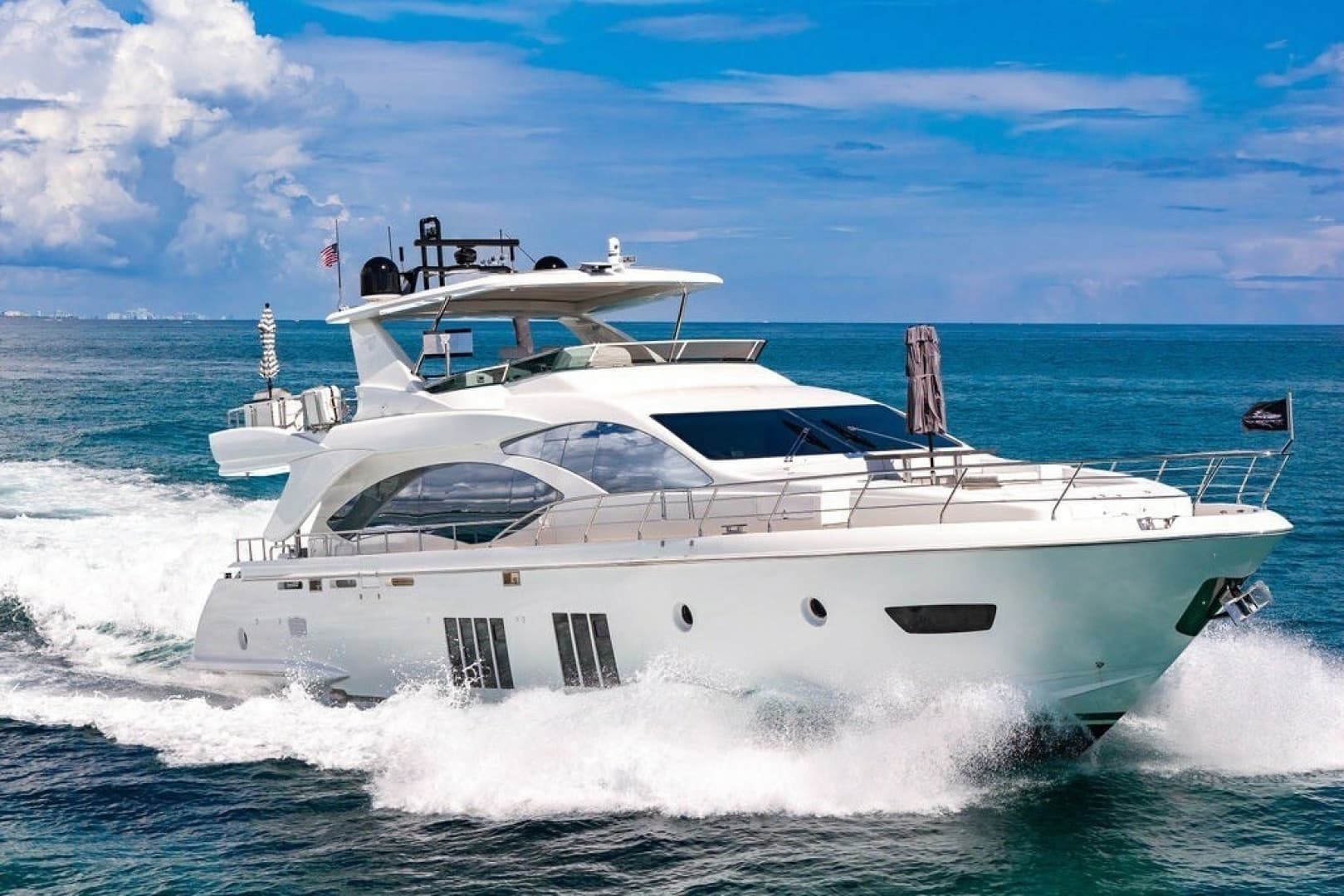 2017 Azimut 84