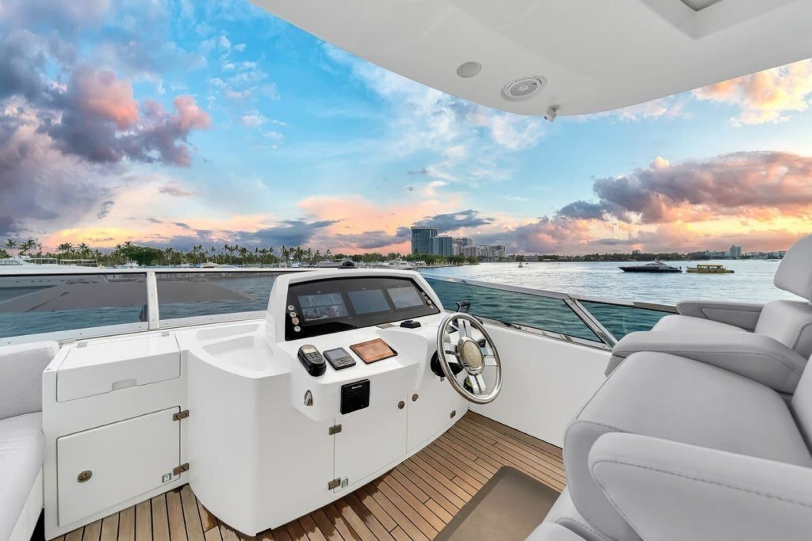 2017 Azimut 84