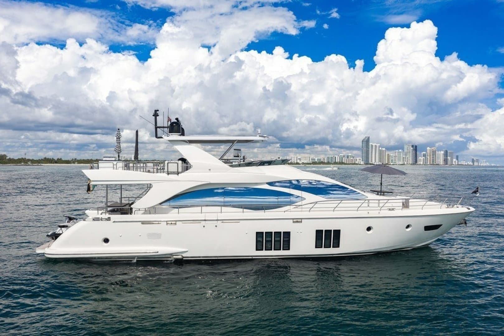 2017 Azimut 84