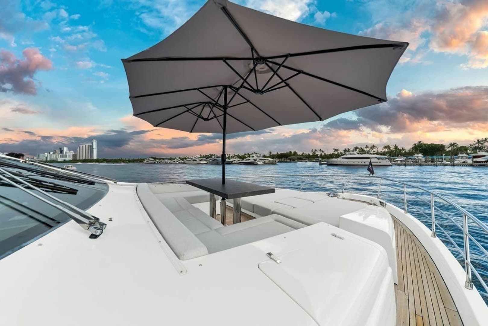 2017 Azimut 84