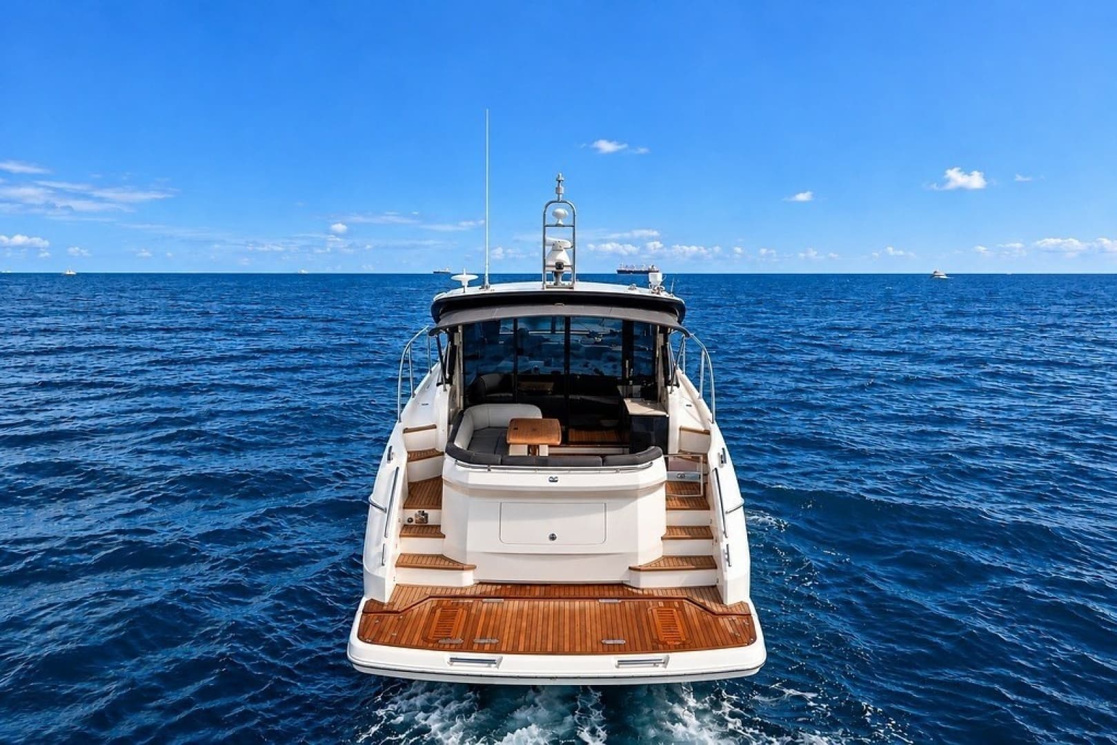 2015 Princess V48