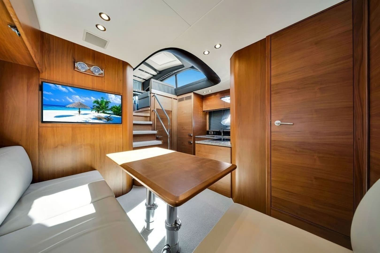 2015 Princess V48