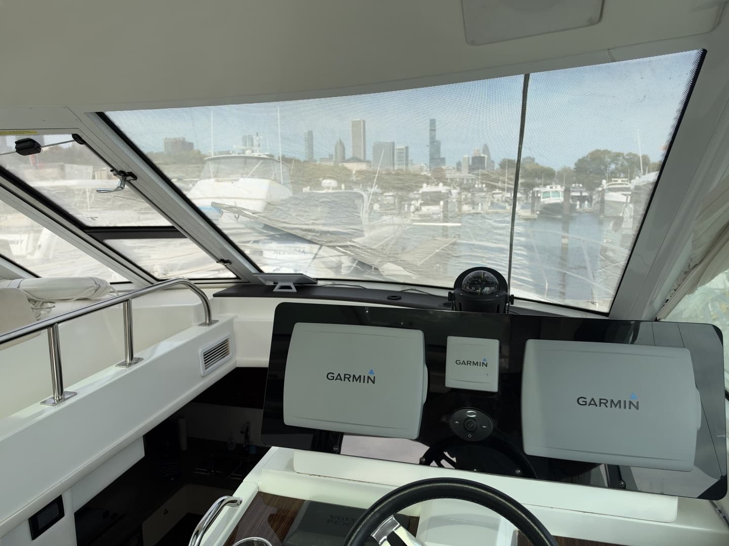 2011 Cruisers Yachts 48 Cantius