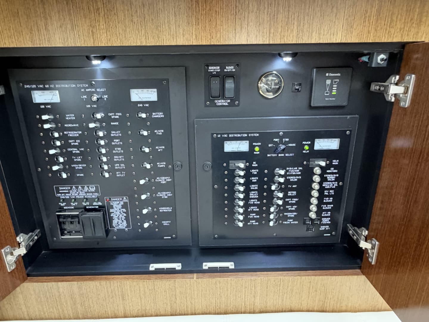 2011 Cruisers Yachts 48 Cantius