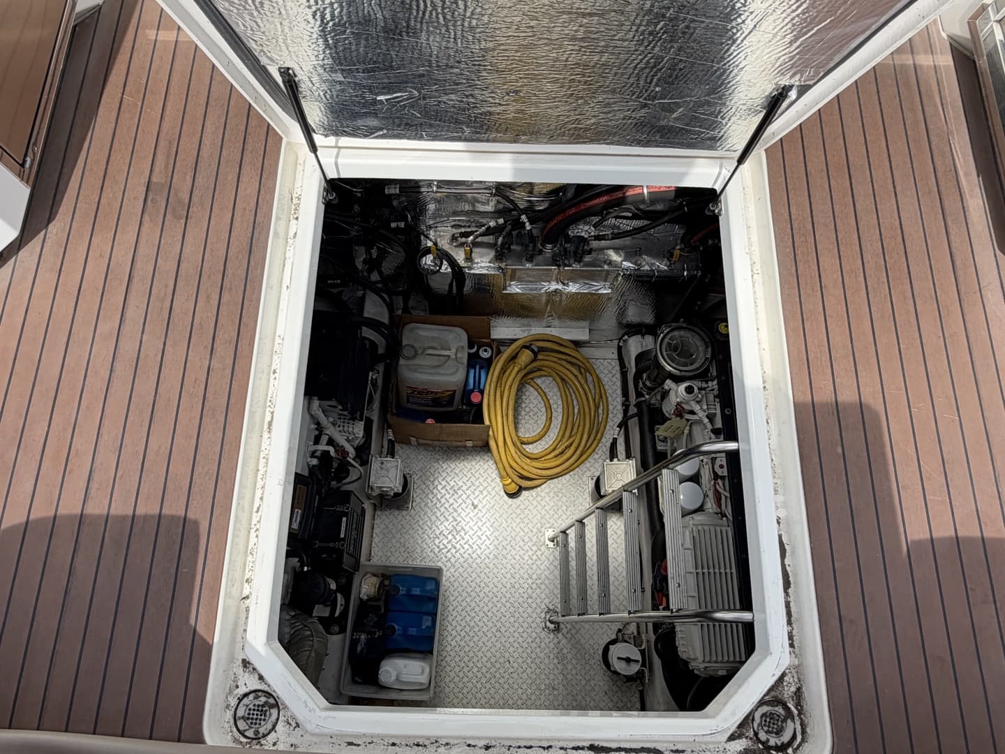 2011 Cruisers Yachts 48 Cantius