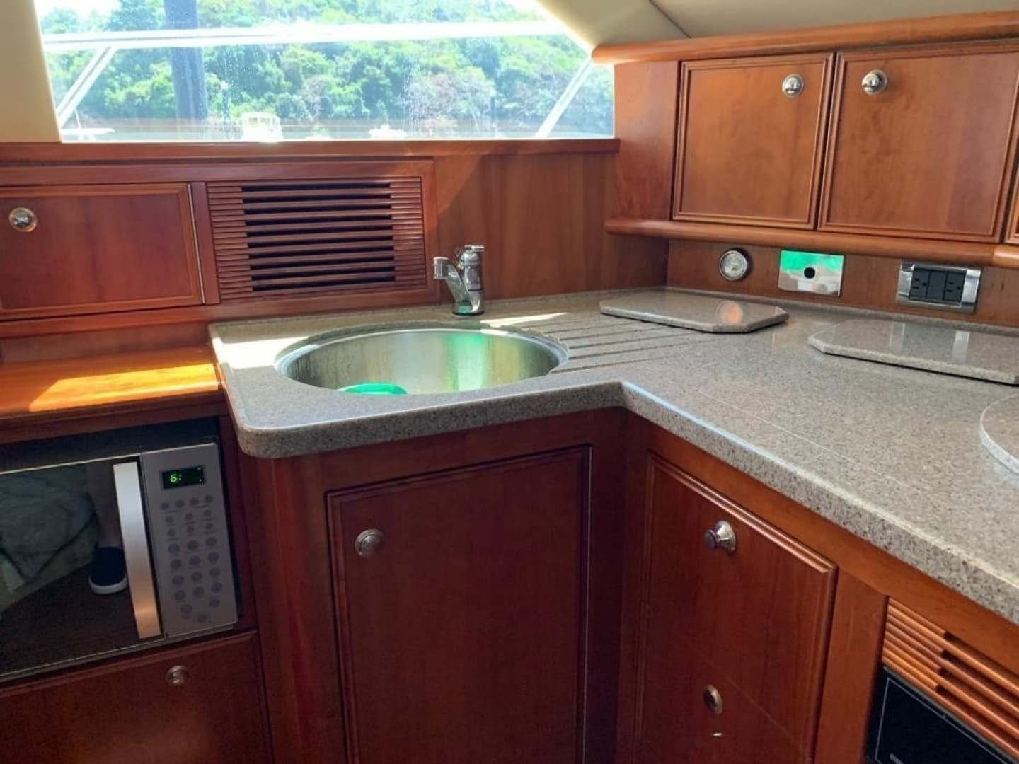 2007 Riviera 47 Open Flybridge Series II