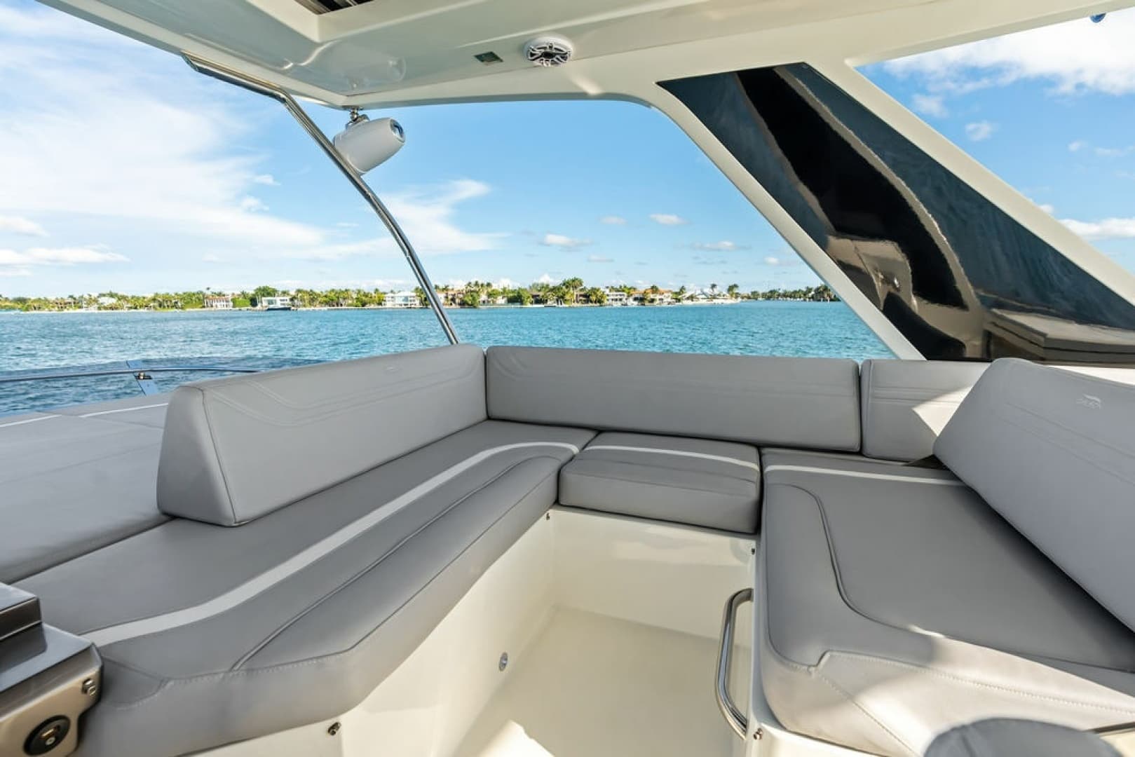 2021 Galeon 