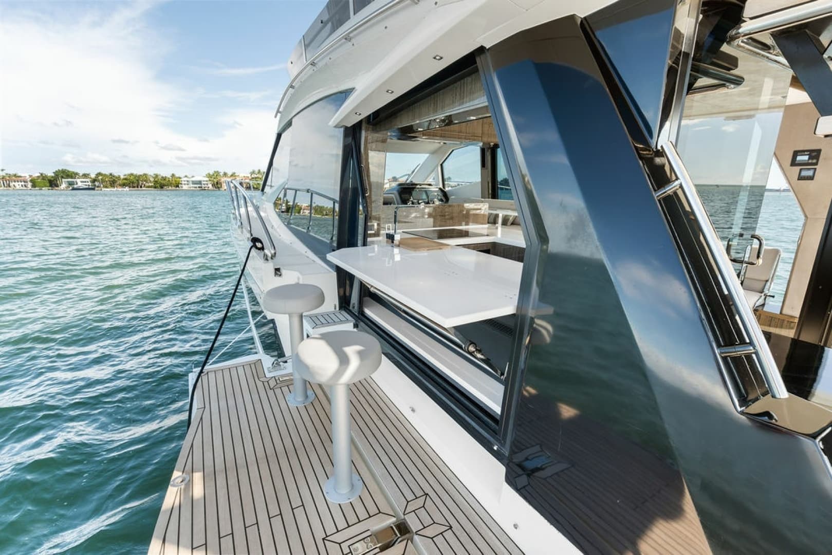 2021 Galeon 