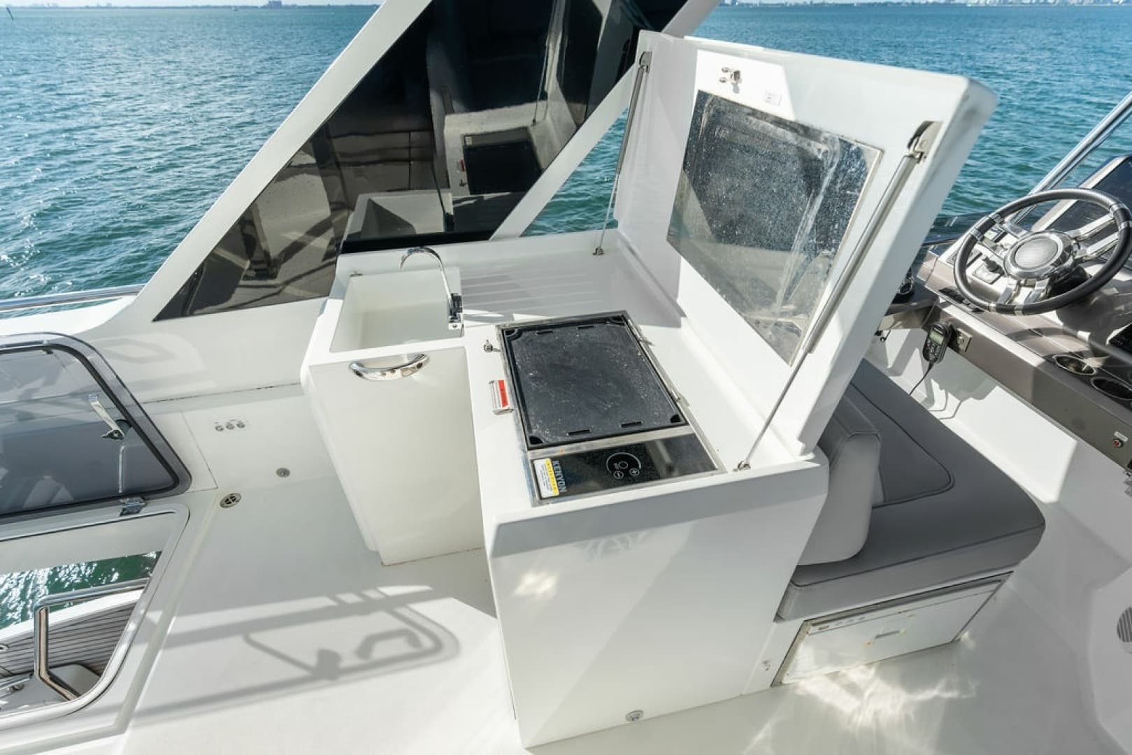 2021 Galeon 