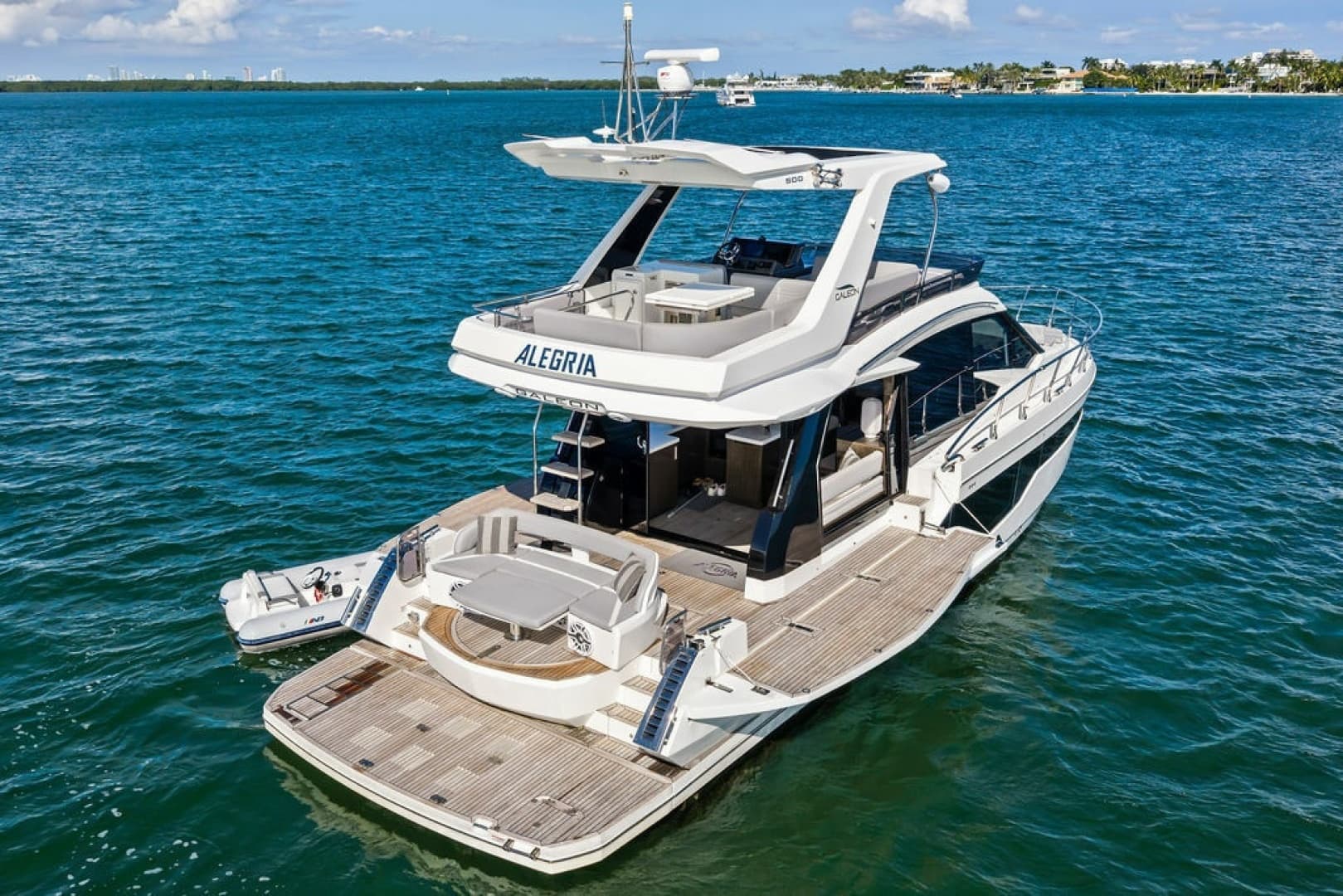 2021 Galeon 