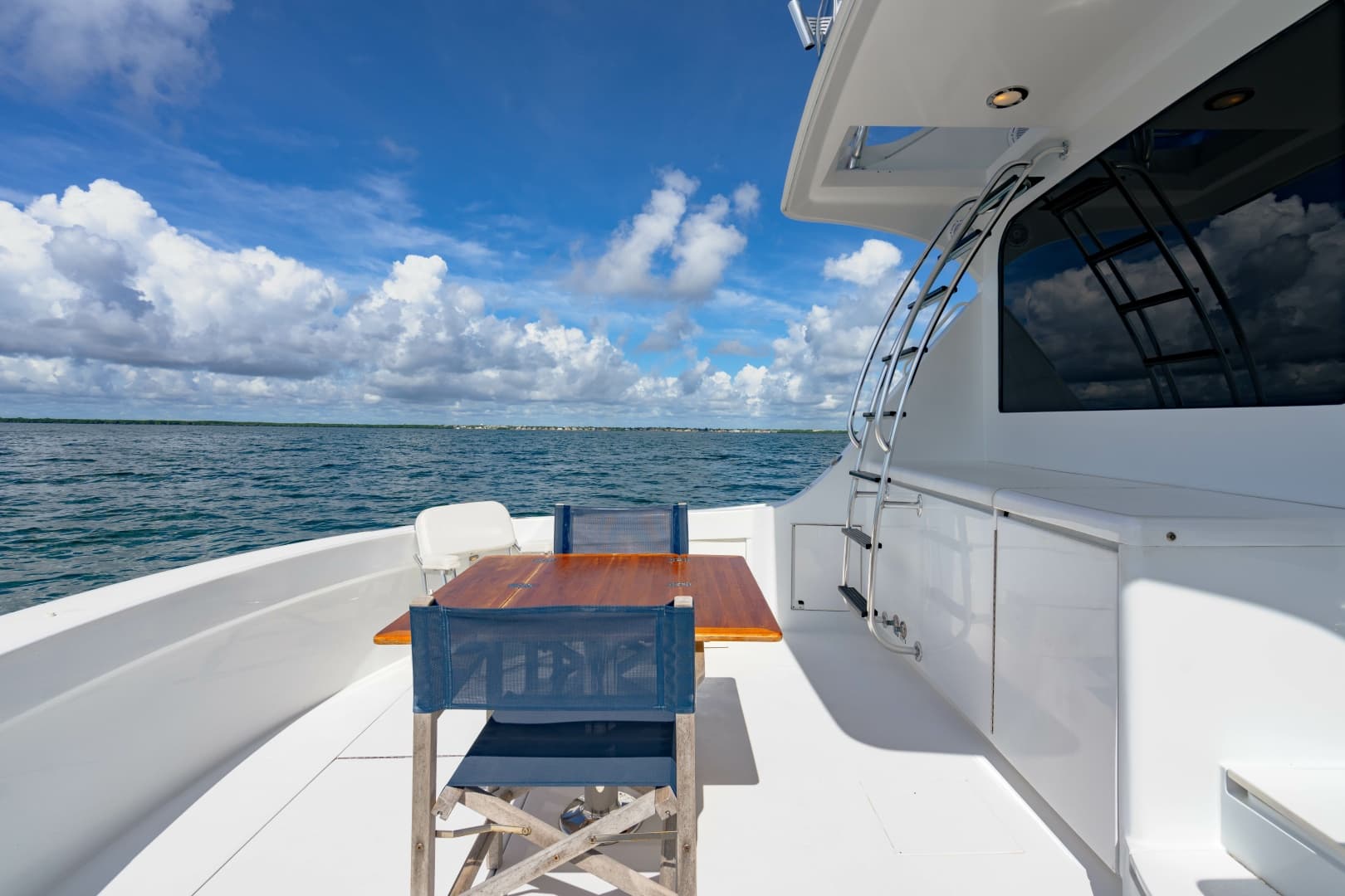 2004 Hatteras 54 Convertible