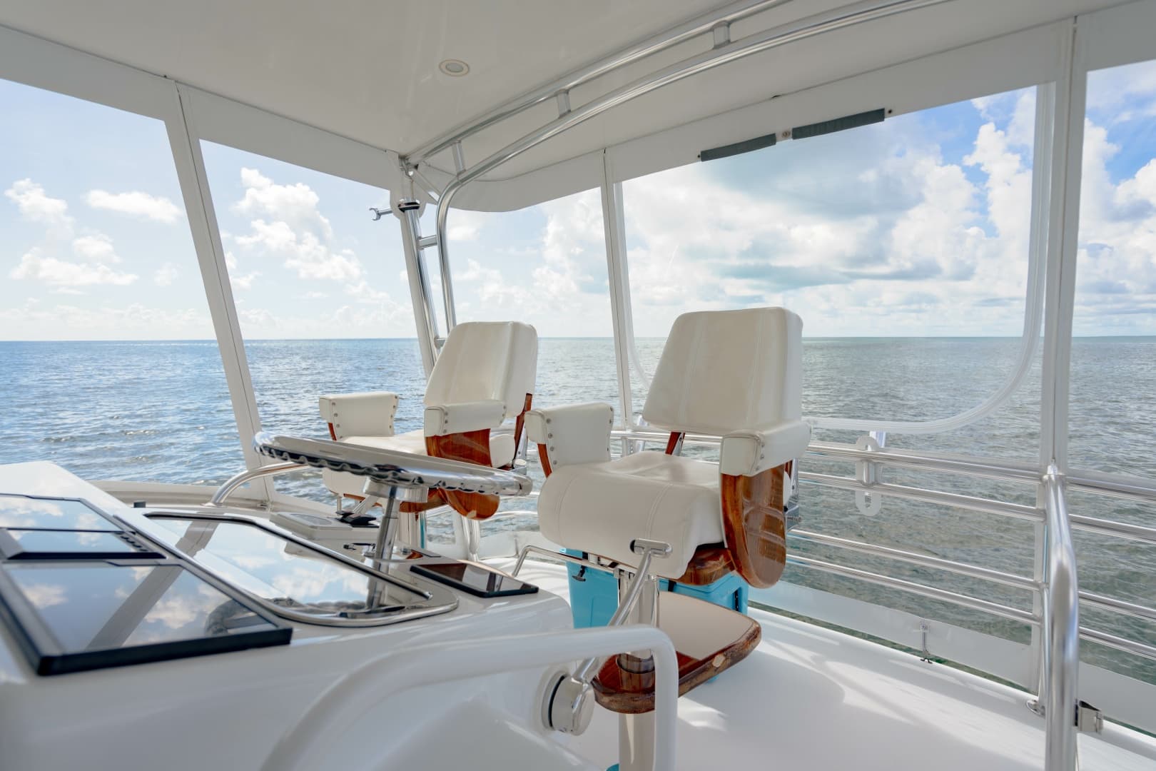 2004 Hatteras 54 Convertible