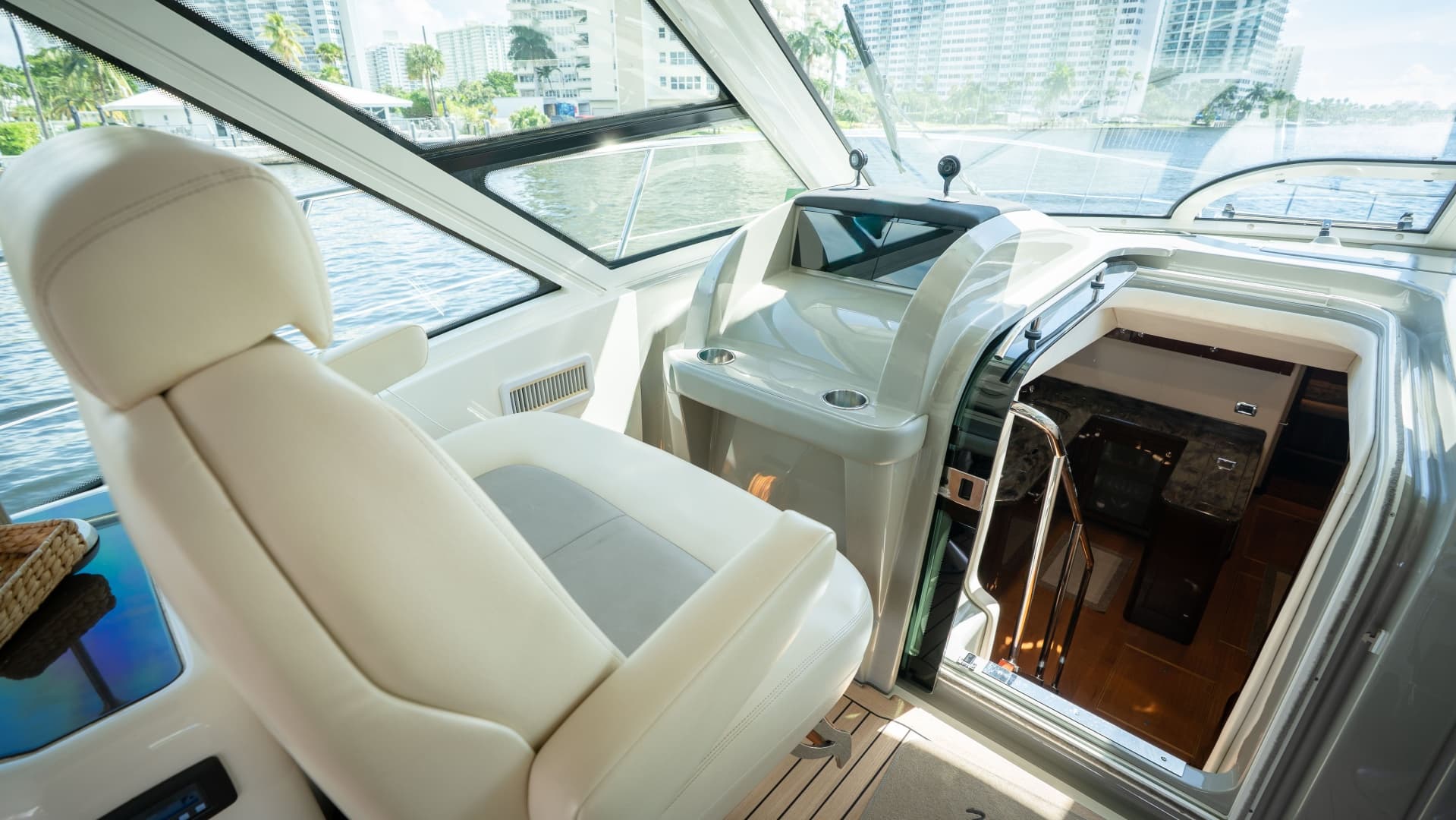 2012 Sea Ray 580 Sundancer