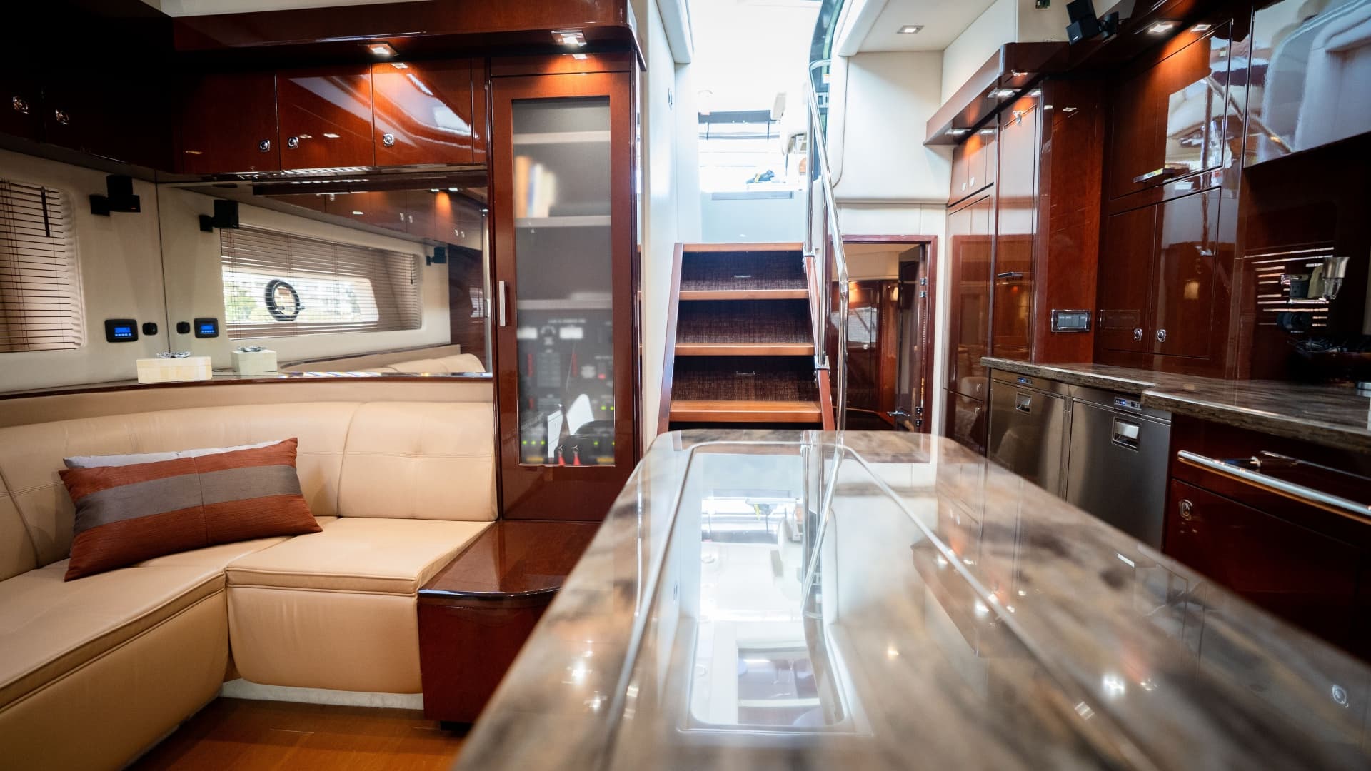 2012 Sea Ray 580 Sundancer
