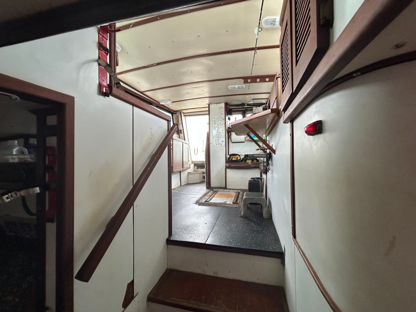 1990 Custom 57 Fishing