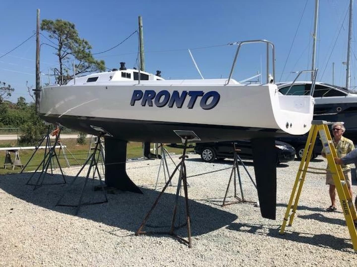 2022 J Boats J9
