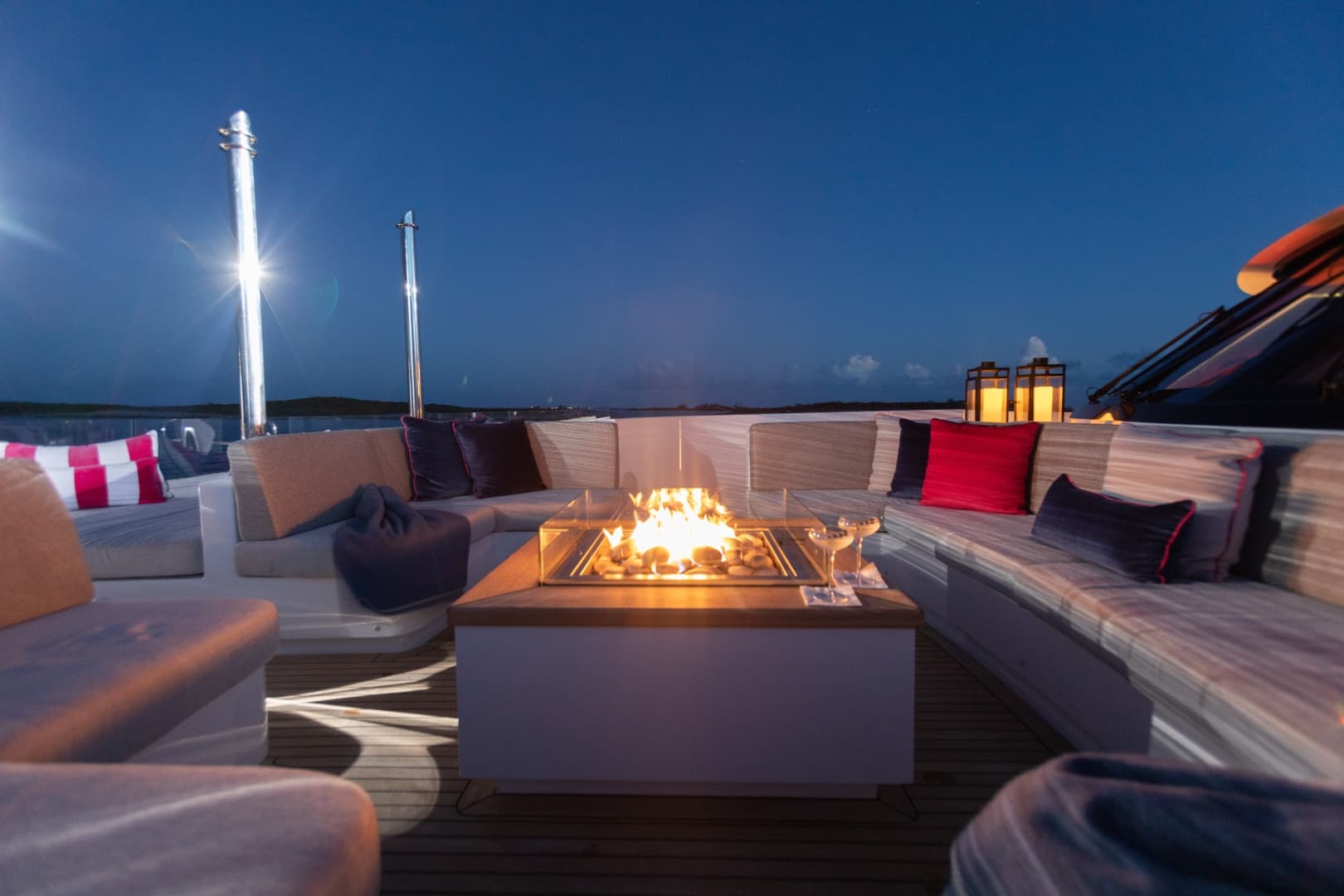 2000 Trinity Yachts 