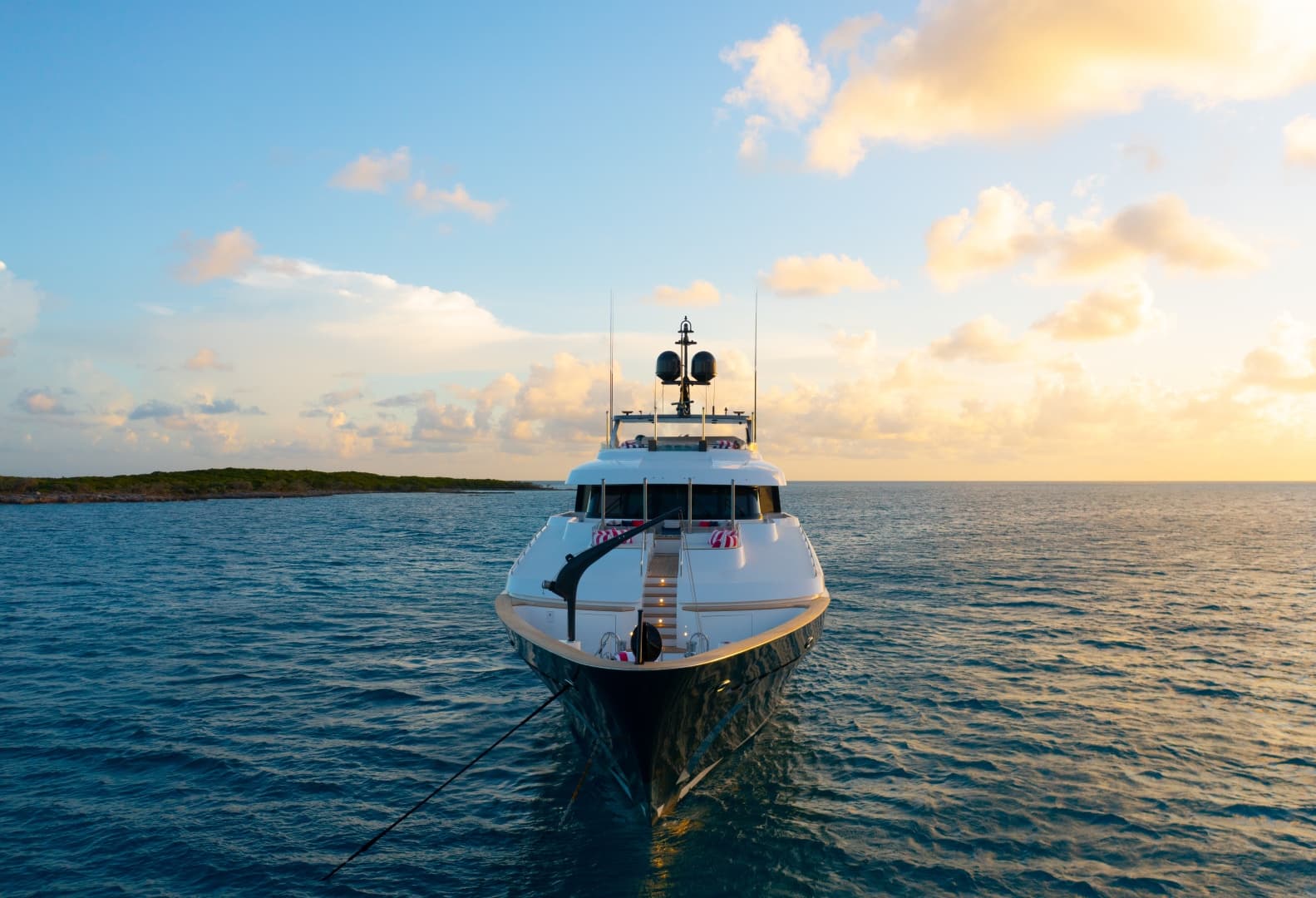 2000 Trinity Yachts 