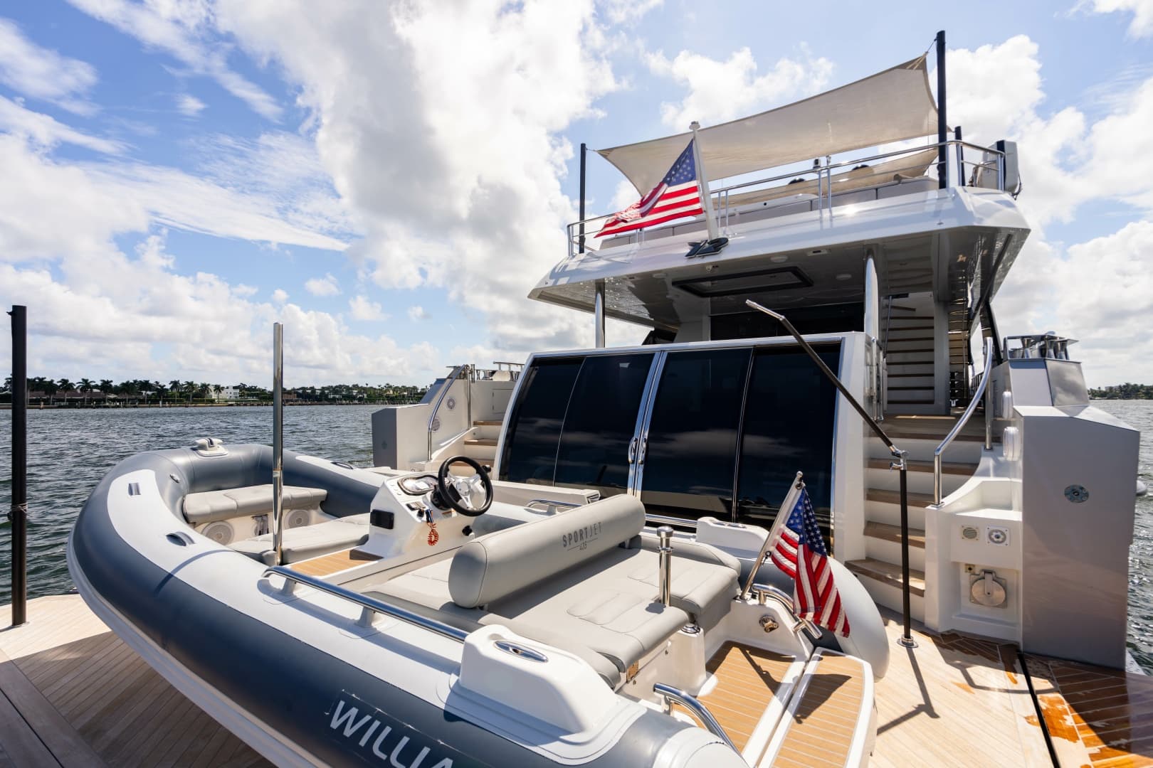 2023 Ocean Alexander 32 Explorer