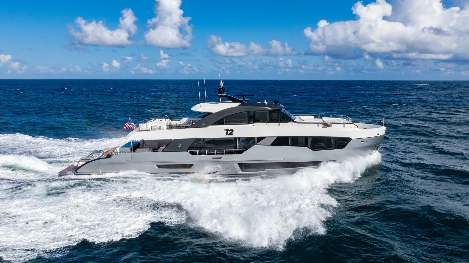 2023 Ocean Alexander 32 Explorer