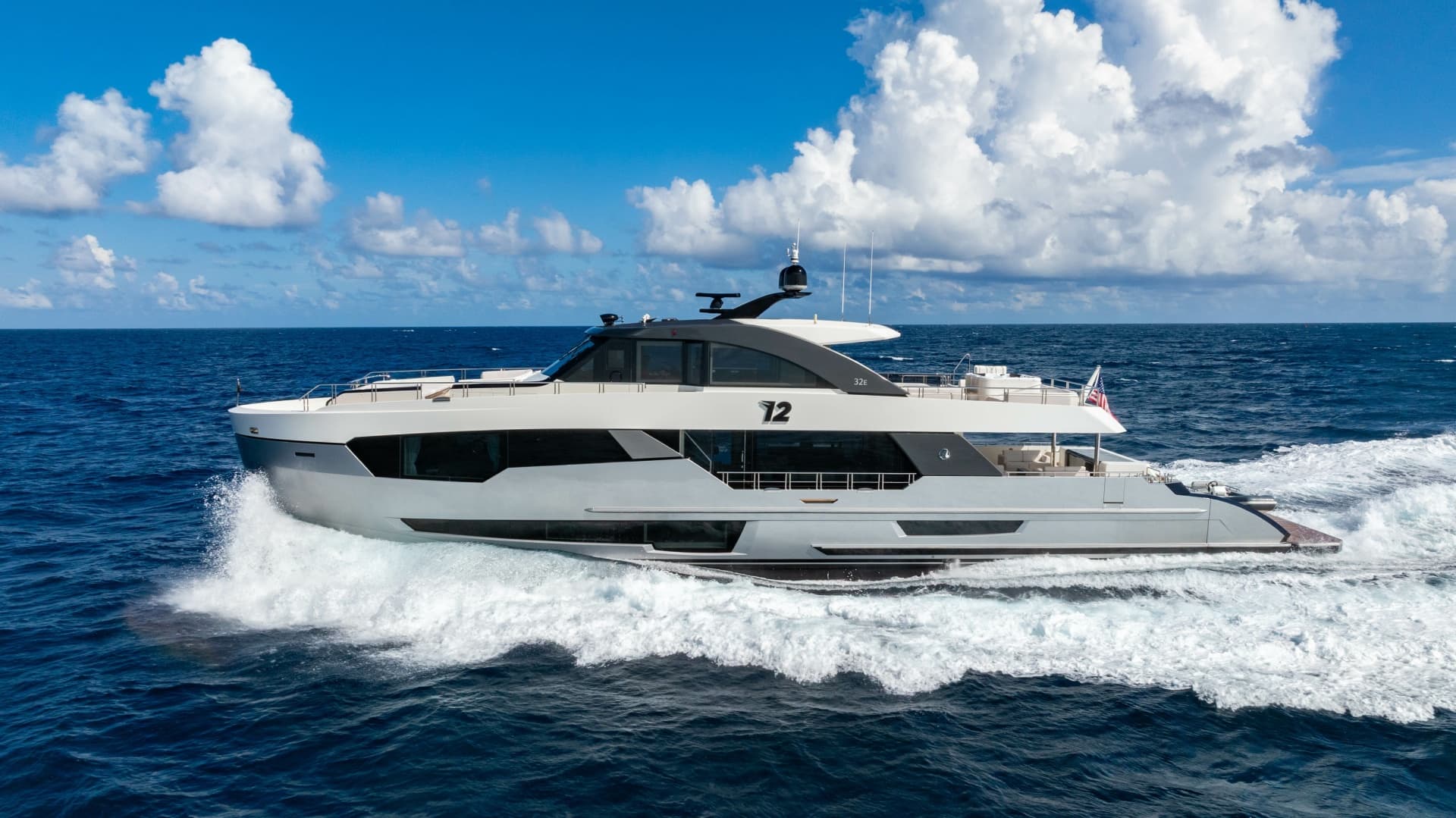 2023 Ocean Alexander 32 Explorer