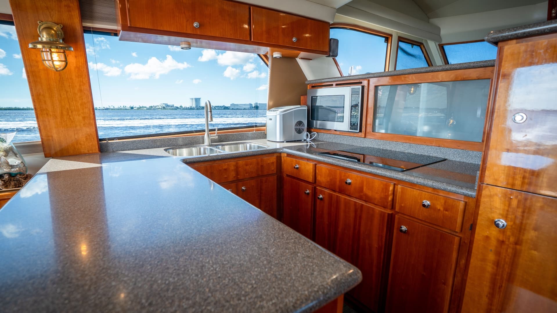 2008 Navigator 5100 Motor Yacht
