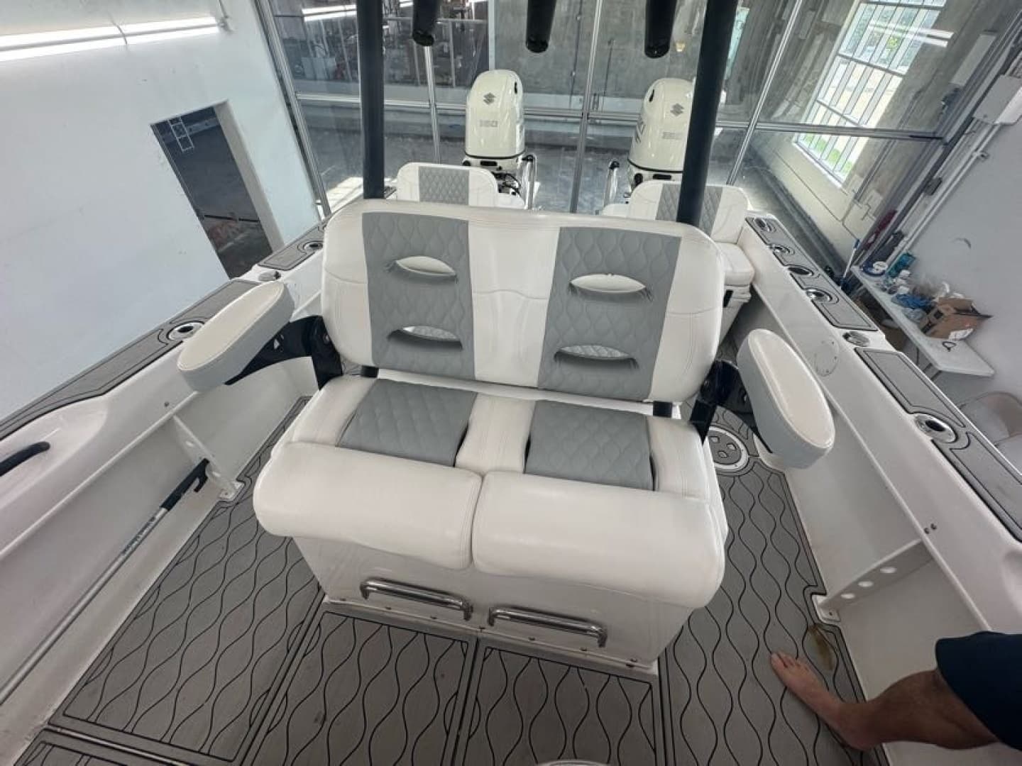 2020 Twin Vee 26 Viva SE