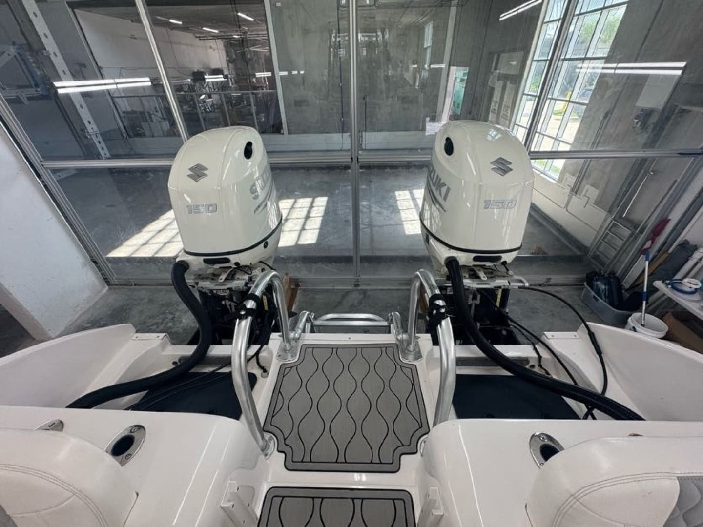 2020 Twin Vee 26 Viva SE