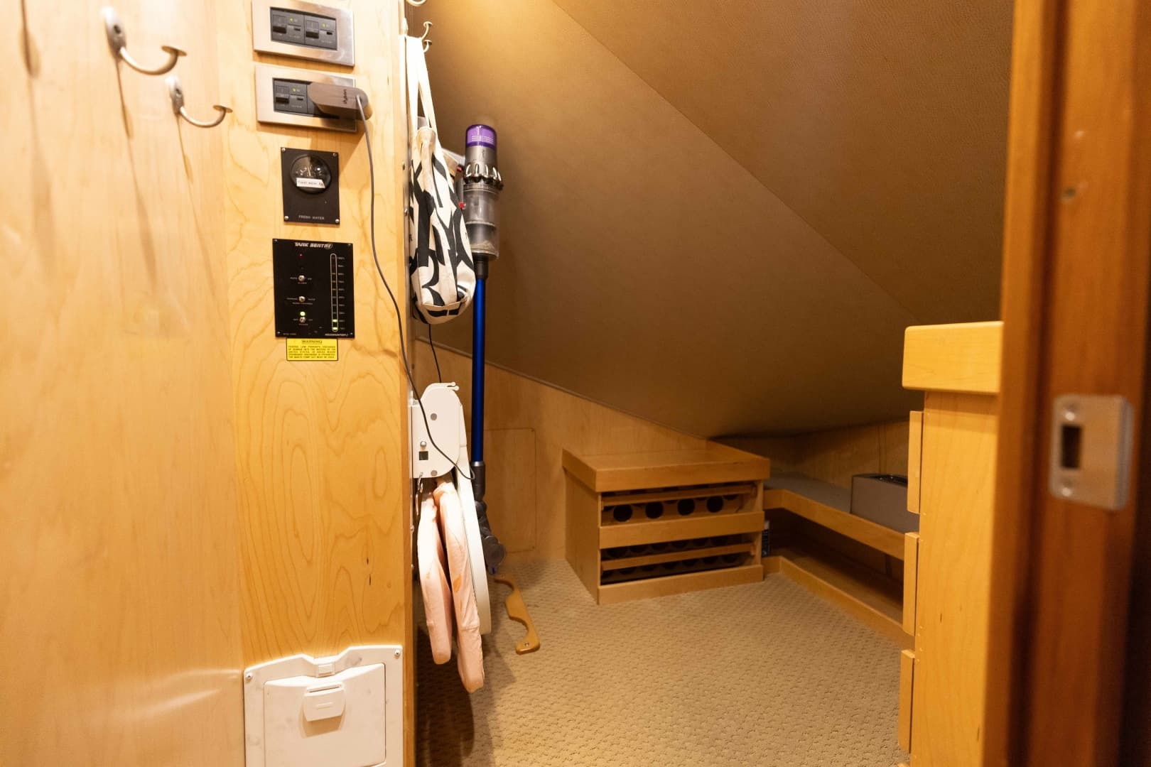 2012 Viking 76 Enclosed Bridge