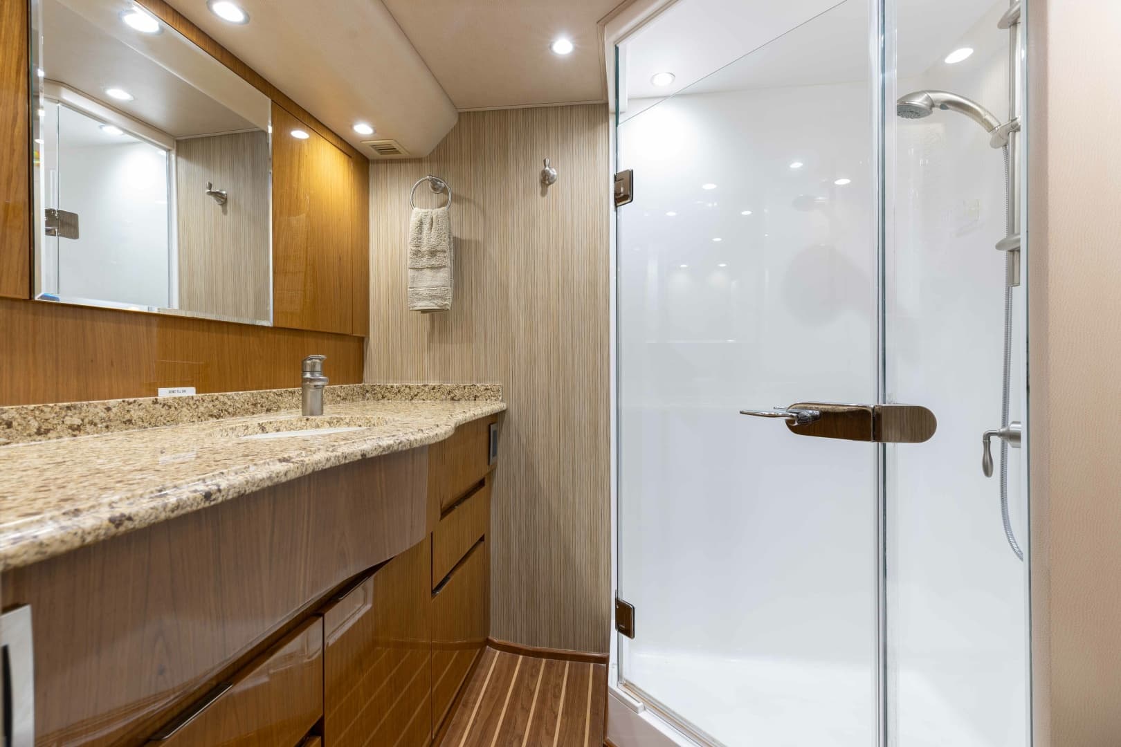 2012 Viking 76 Enclosed Bridge