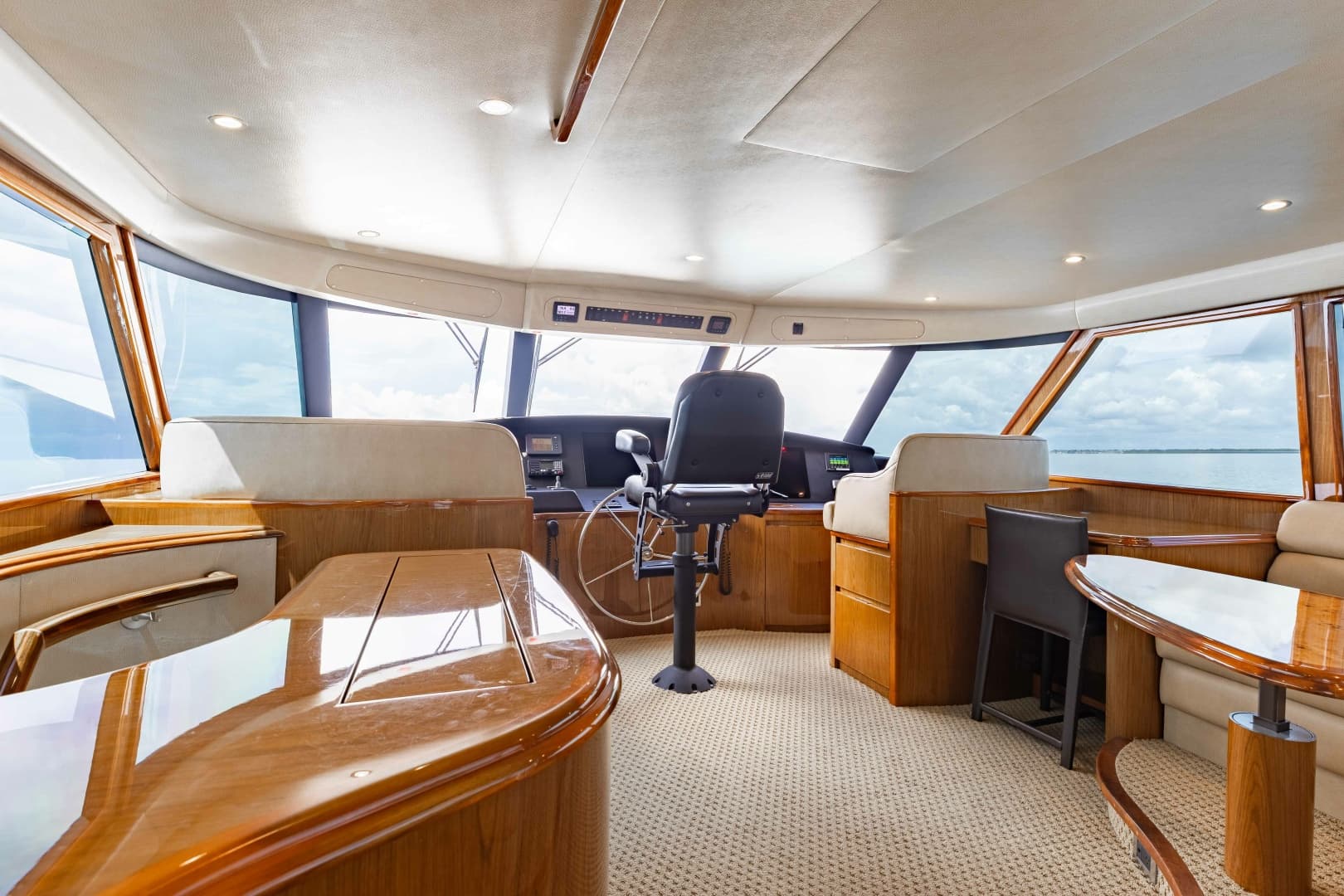 2012 Viking 76 Enclosed Bridge