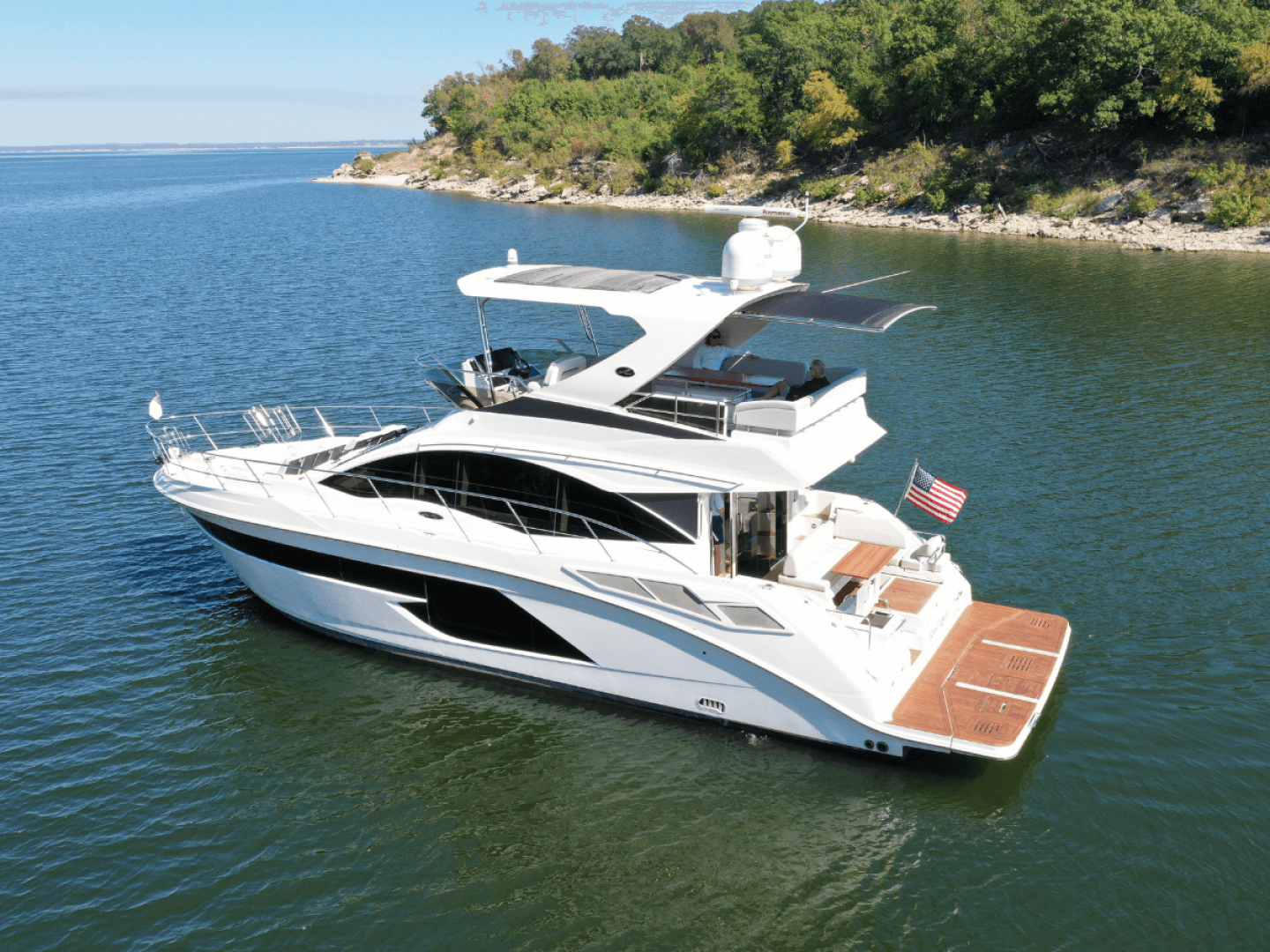 2018 Sea Ray FLY 520